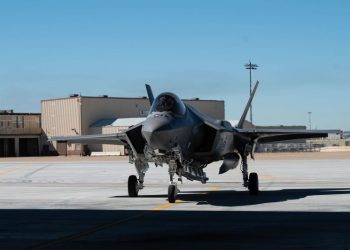 UK to buy 12 nuclear-carrying F-35A jets from the United States and join NATO nuclear mission